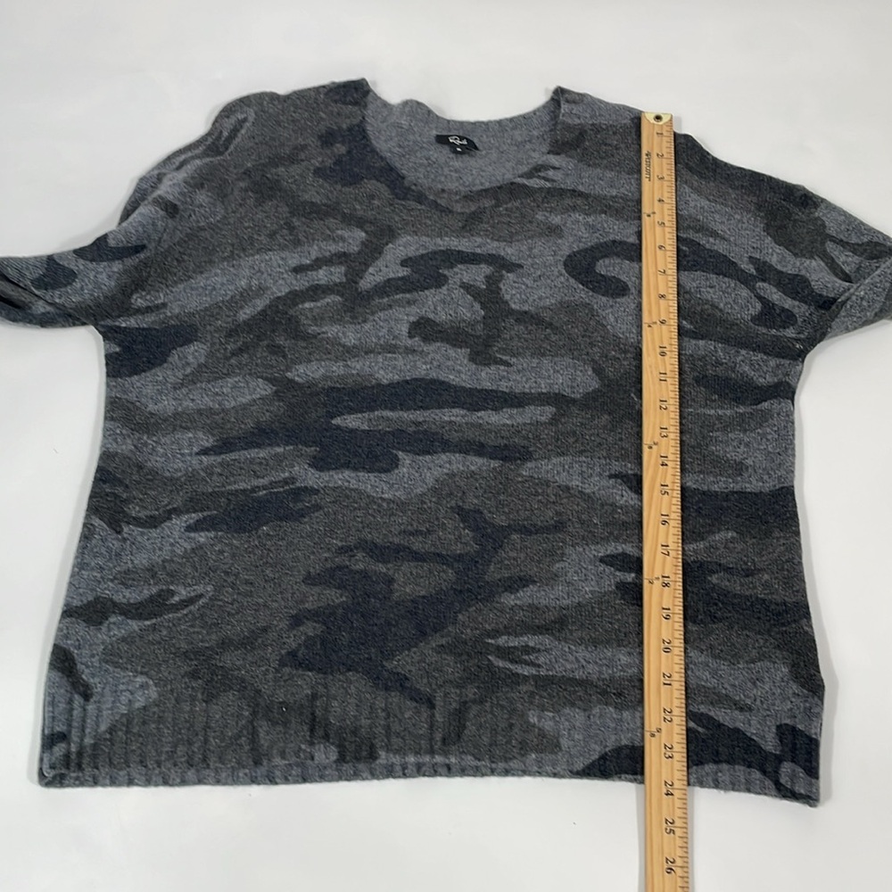 Rails Camo Sweater XL Gray Camo Print Crewneck - Picture 7 of 10